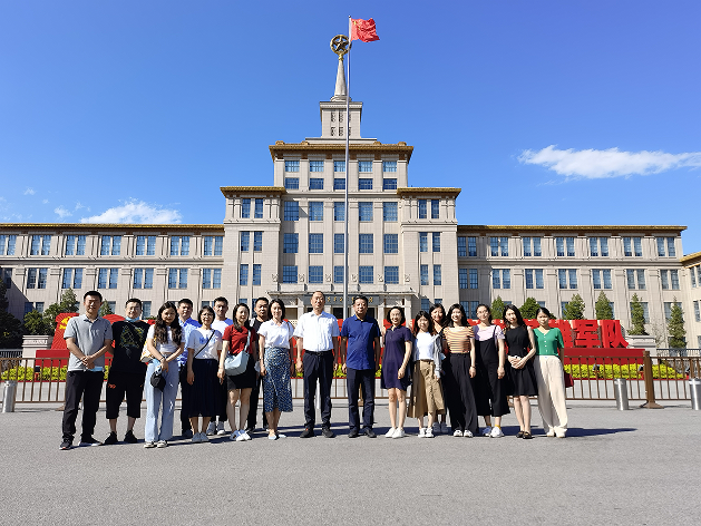  质检中心团支部、青年理论学习小组赴军博观展